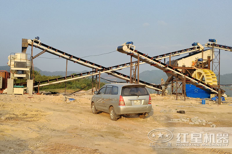 时产30-50吨的小型制砂生产线现场