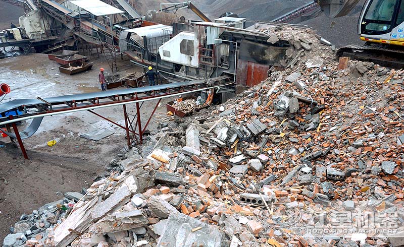 全自动打石头机器被广泛使用于建筑垃圾破碎行业