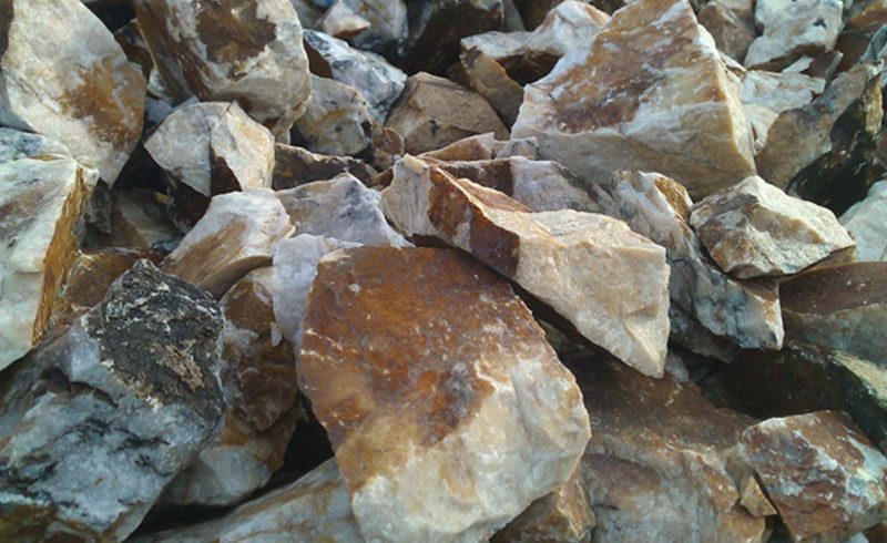 砂岩作为一种优质石材，具有隔音、防潮耐腐蚀、抗破损等众多优点