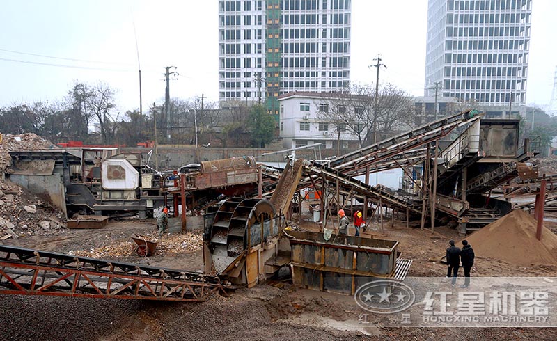 红星用户的建筑垃圾破碎现场