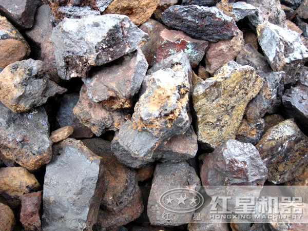 铁矿石是生产钢铁的重要原材料